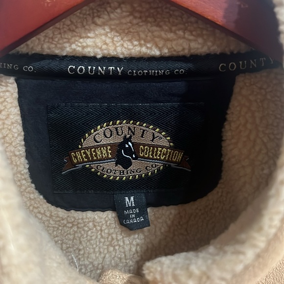 Tan women’s winter button up coat Country Clothing Company Cheyanne collection - Picture 3 of 10